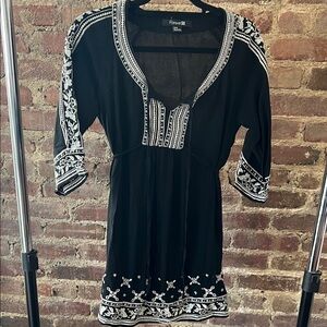 Forever 21 Black Tunic with White Embroidery